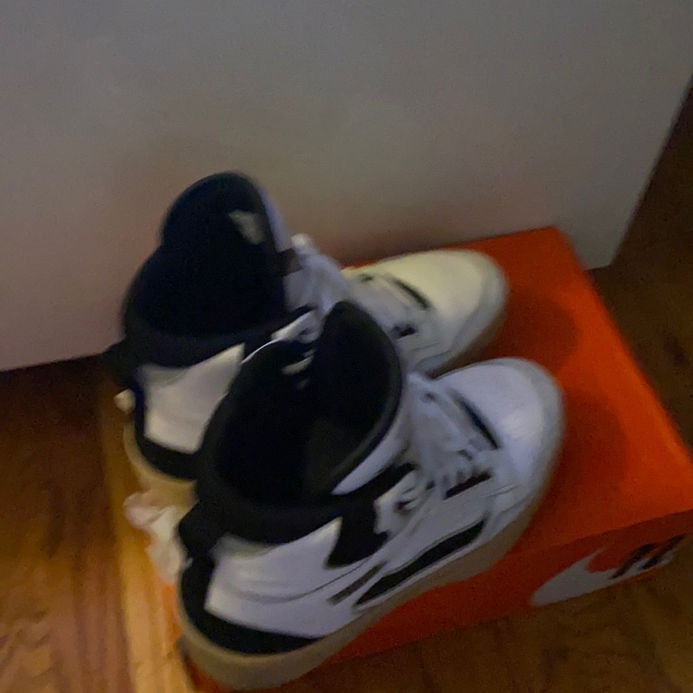 Men’s puma kuz basketball 8.5